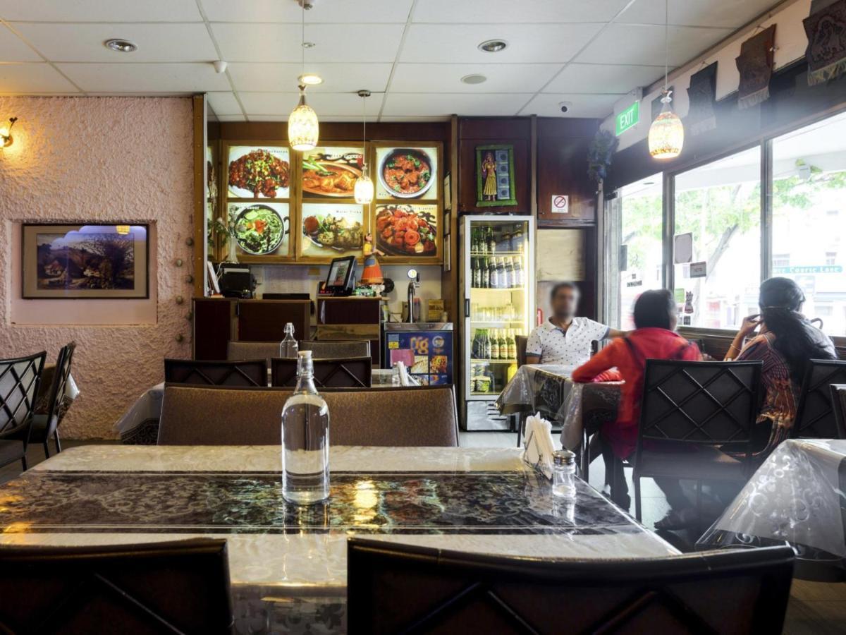 L Hotel At Broadway Singapore Bagian luar foto