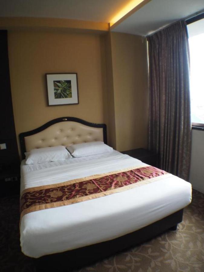 L Hotel At Broadway Singapore Bagian luar foto