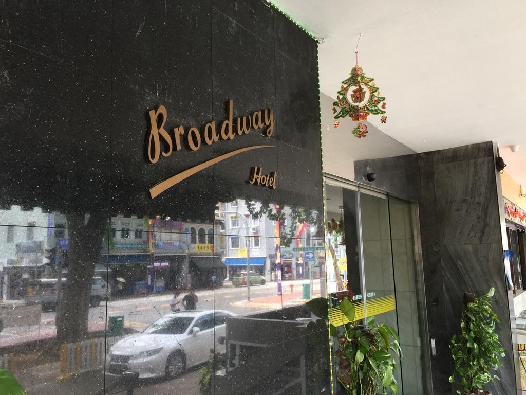 L Hotel At Broadway Singapore Bagian luar foto