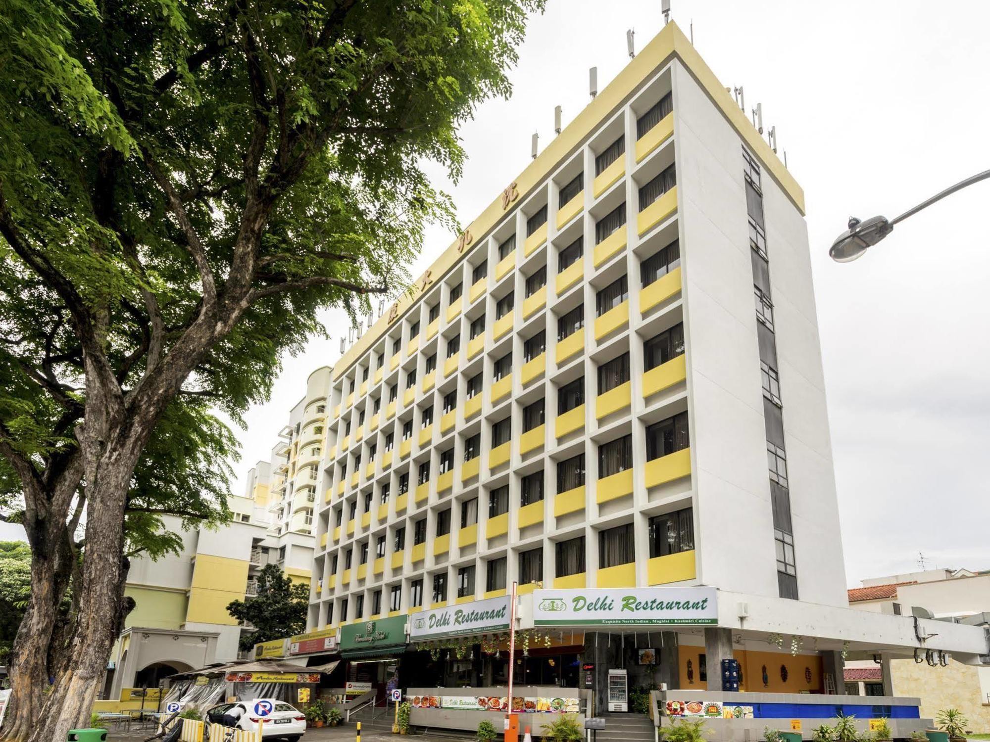 L Hotel At Broadway Singapore Bagian luar foto